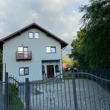 Casa Mosoiu Διαμέρισμα Μπραν Εξωτερικό φωτογραφία